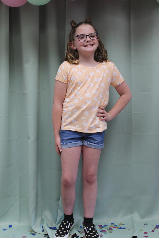 Daisy Day Tee