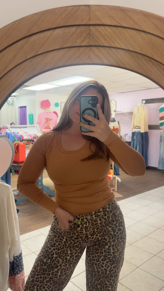 Fitted Chestnut Long Sleeve