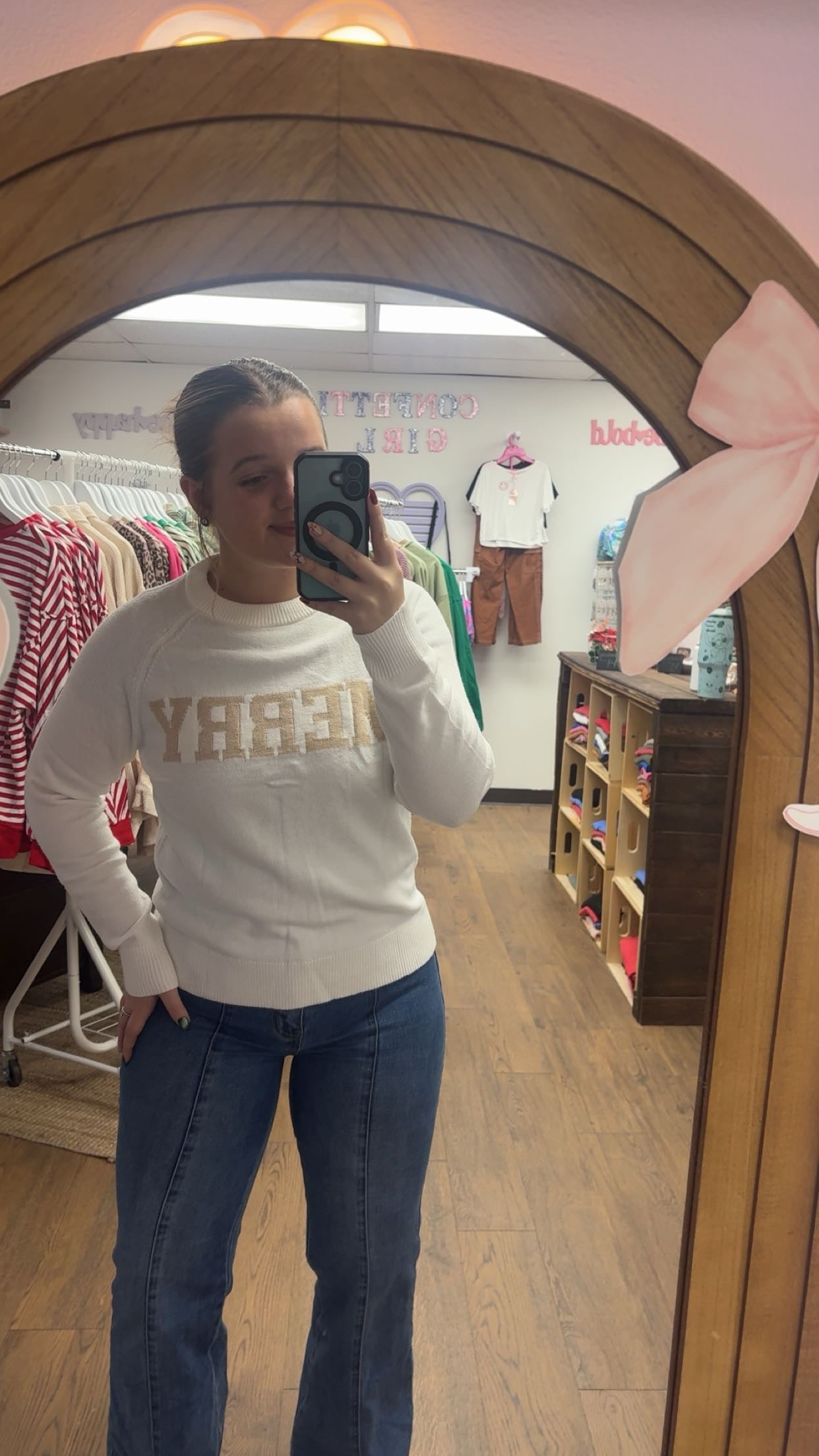 Merry White Pullover